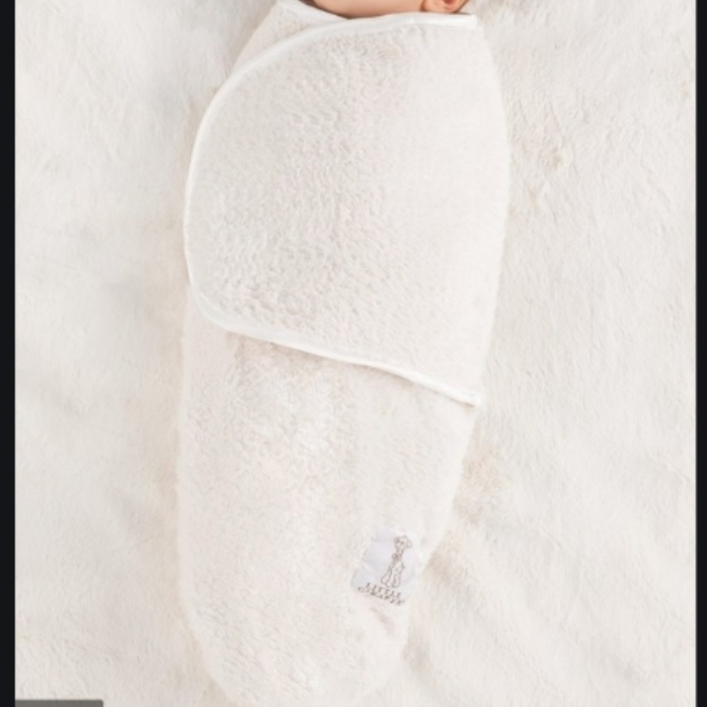 Little giraffe stretch chenille dreampod swaddle